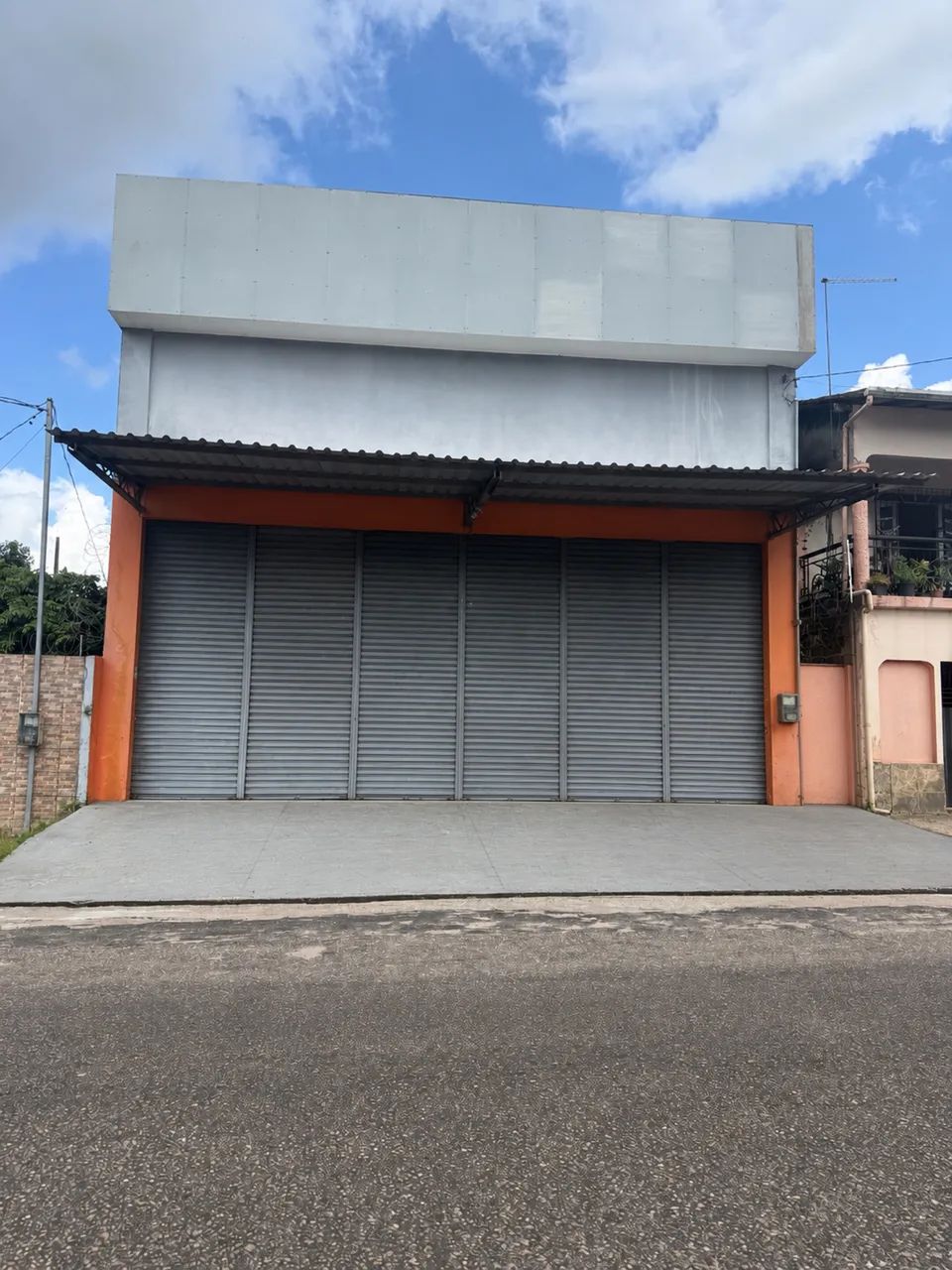 Alugo Galpão na Rua Comandante Assis
