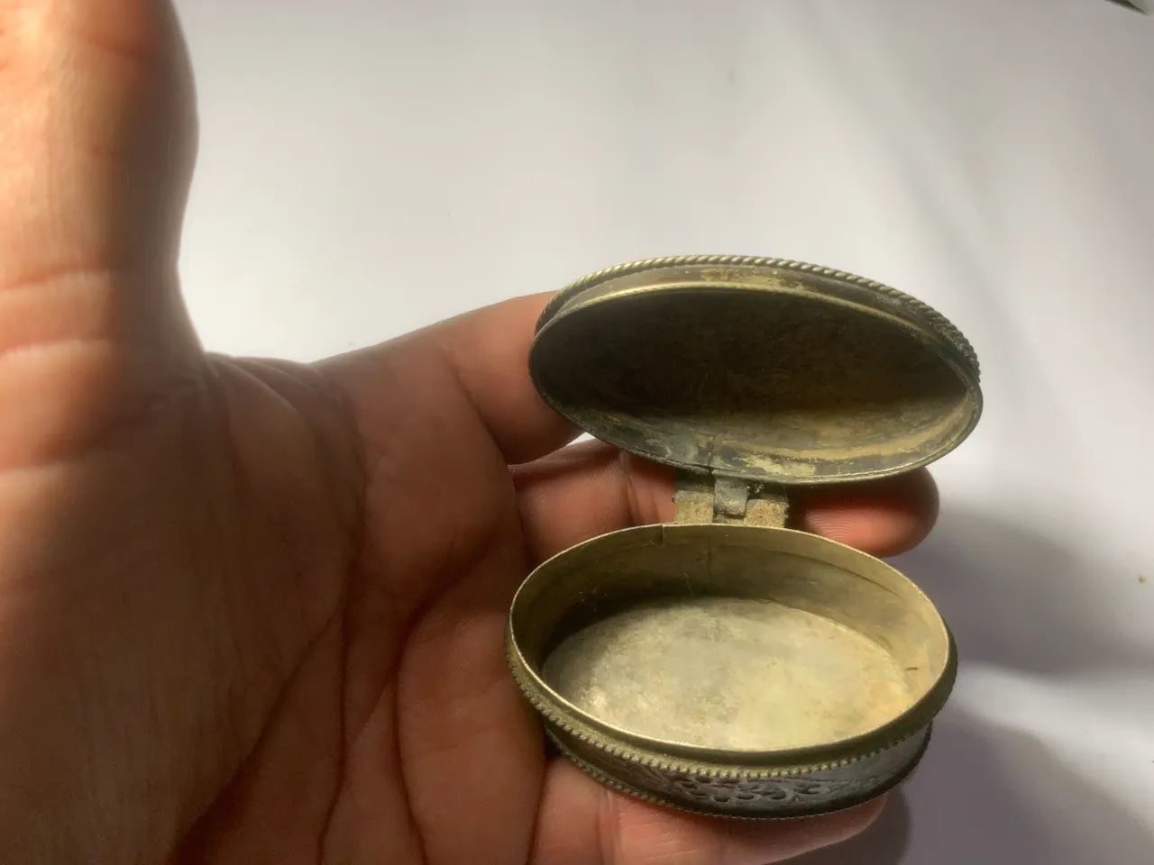 caixa de noz de betel (betel nut box) antiga - Foto 3