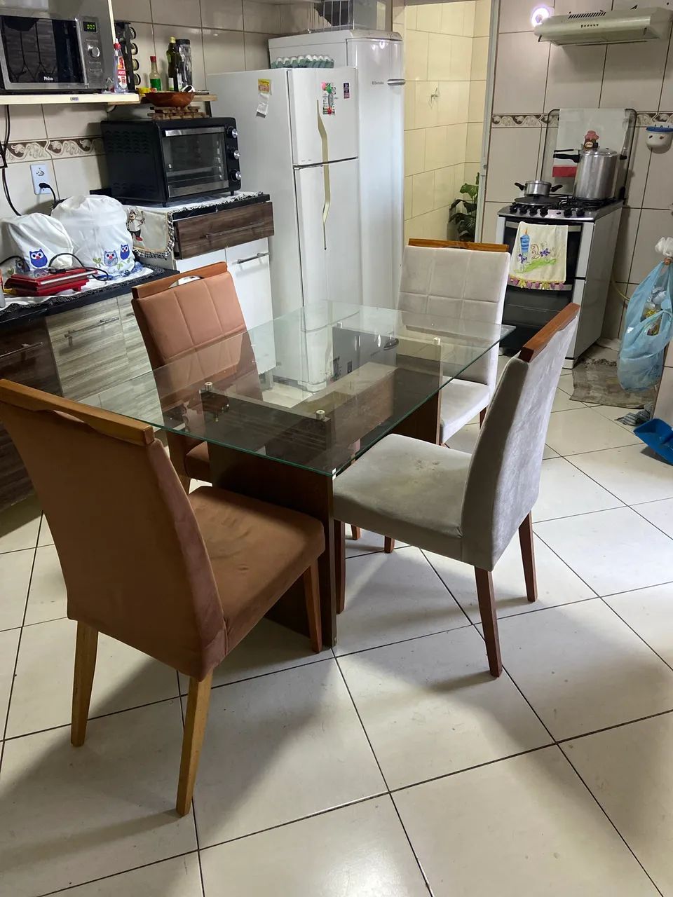 Mesa com 4 cadeiras  - Foto 2