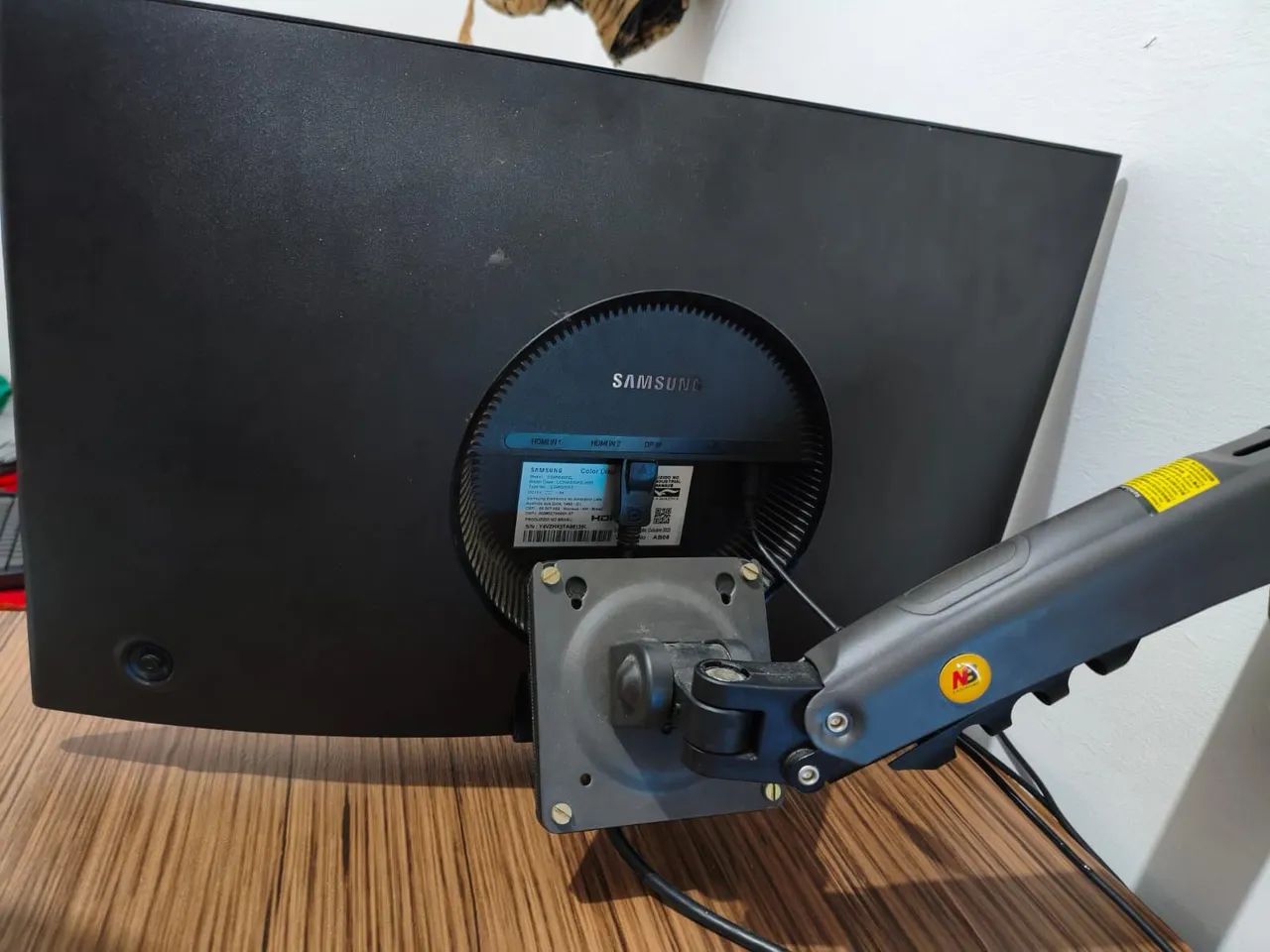 monitor curvo Samsung 24pol curvo 144hz - Foto 3