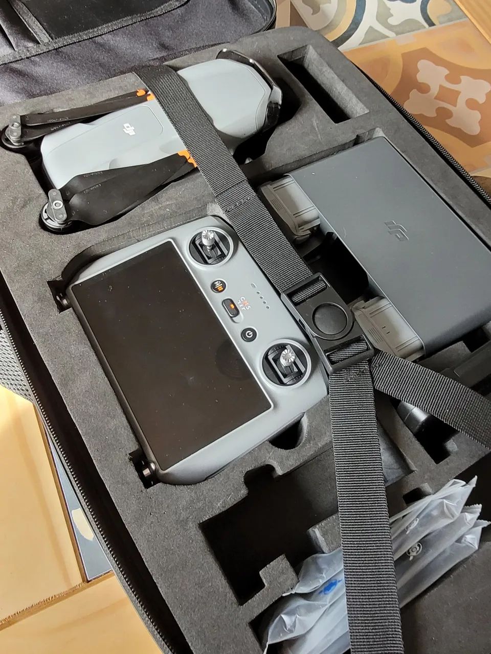 Dji drone Air 3s kit fly more e hardcase - Foto 4