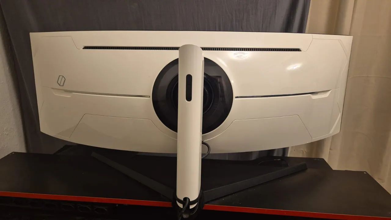 Monitor Samsung Odyssey G9 49 Polegadas. - Foto 2