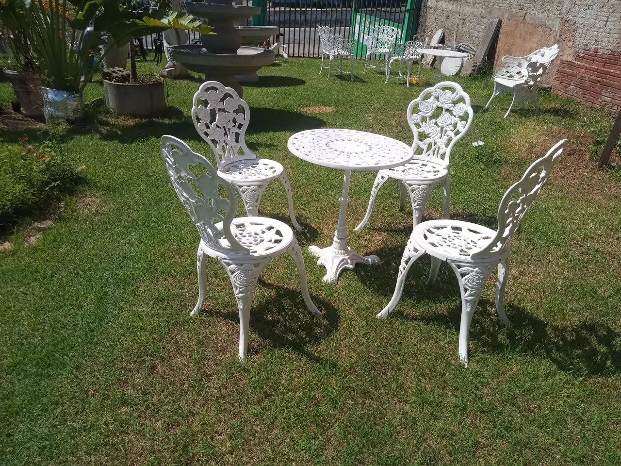 Conjunto de cadeiras em alumínio fundido - Foto 2