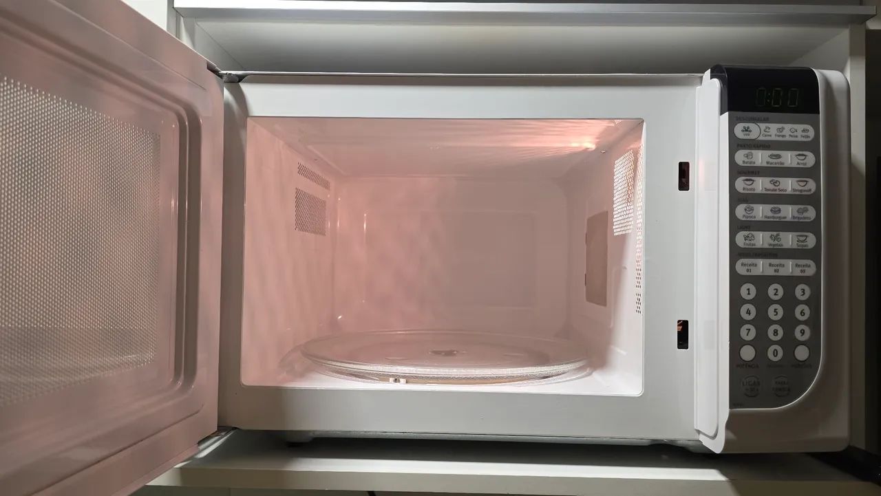 Micro-ondas Eletrolux 31L - Foto 2