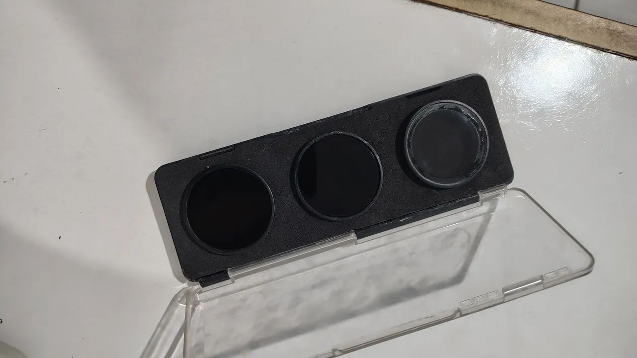 rádio controle Phantom 4 e carregador e lente óptica - Foto 2