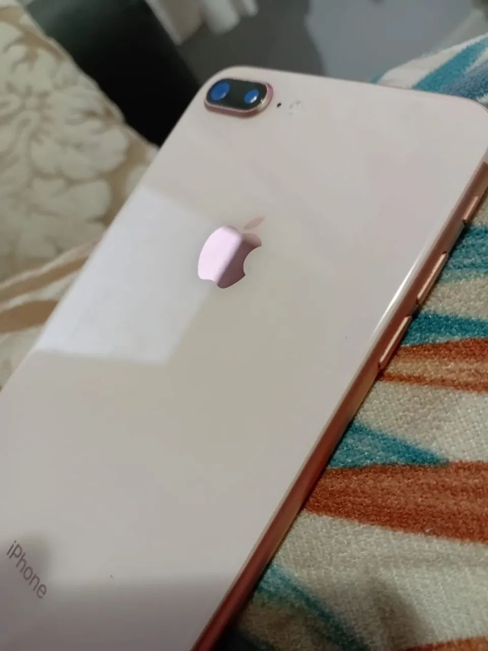 Celular iPhone 8 Plus - Foto 4