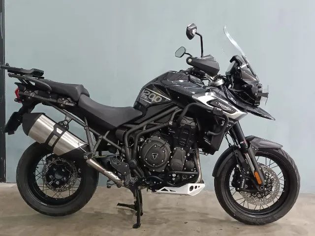 tdfブラック36 Triumph 1200 Rally Black Edition 2026 - 1496484318 | OLX