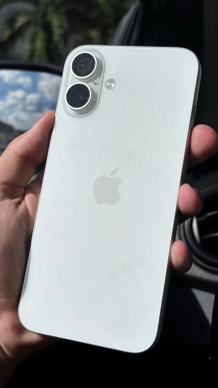 iPhone XR - 64g - Celulares e Smartphones - Conde 1504859100 | OLX