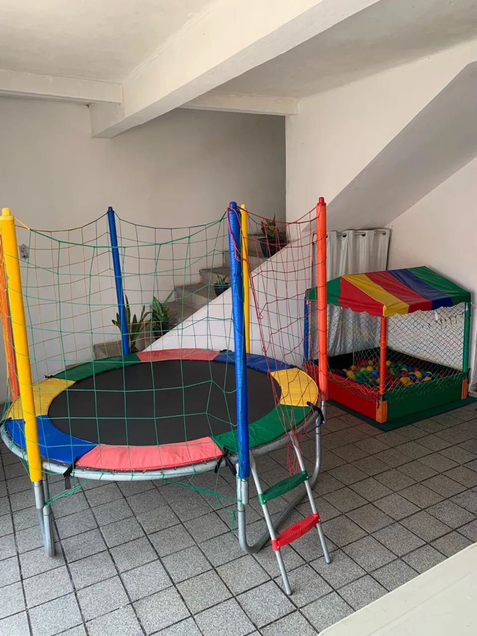 Alugo pula pula, casinha de bolinhas e escorregador. - Foto 5