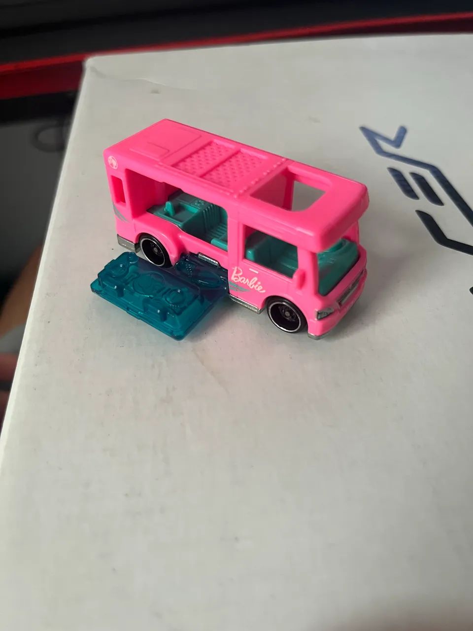 Hot wheels- 1/64 