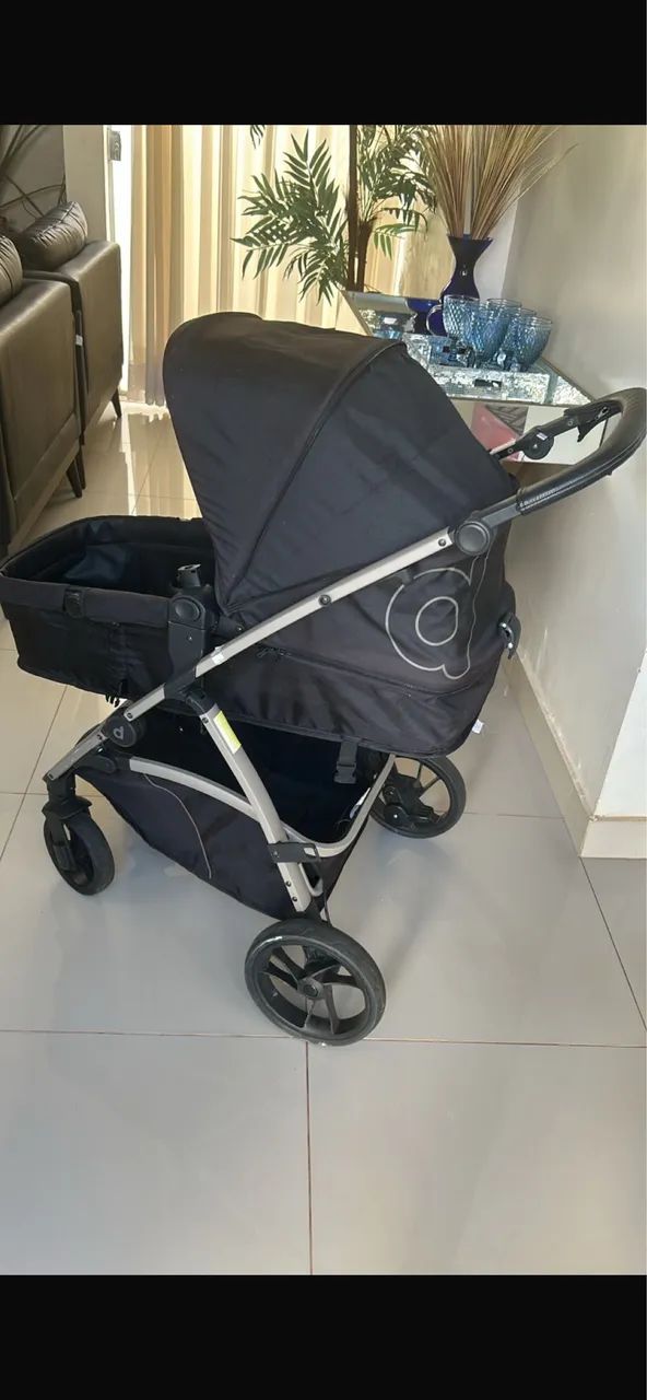 Carrinho de bebê com bebê conforto  - Foto 2
