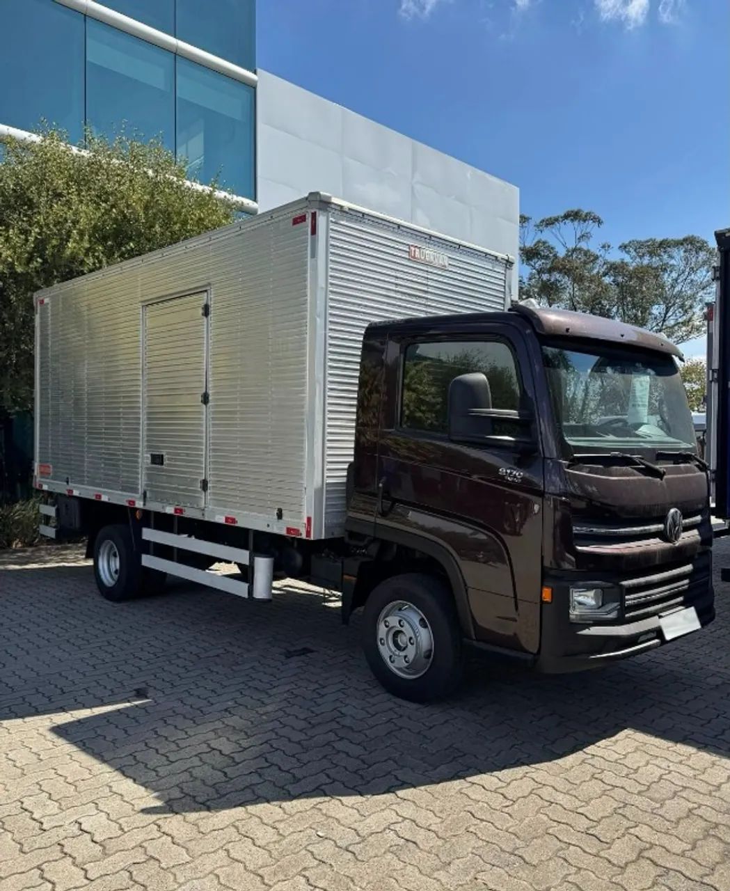 Vw 9.170 4x2 - 2018 Baú  - Foto 3