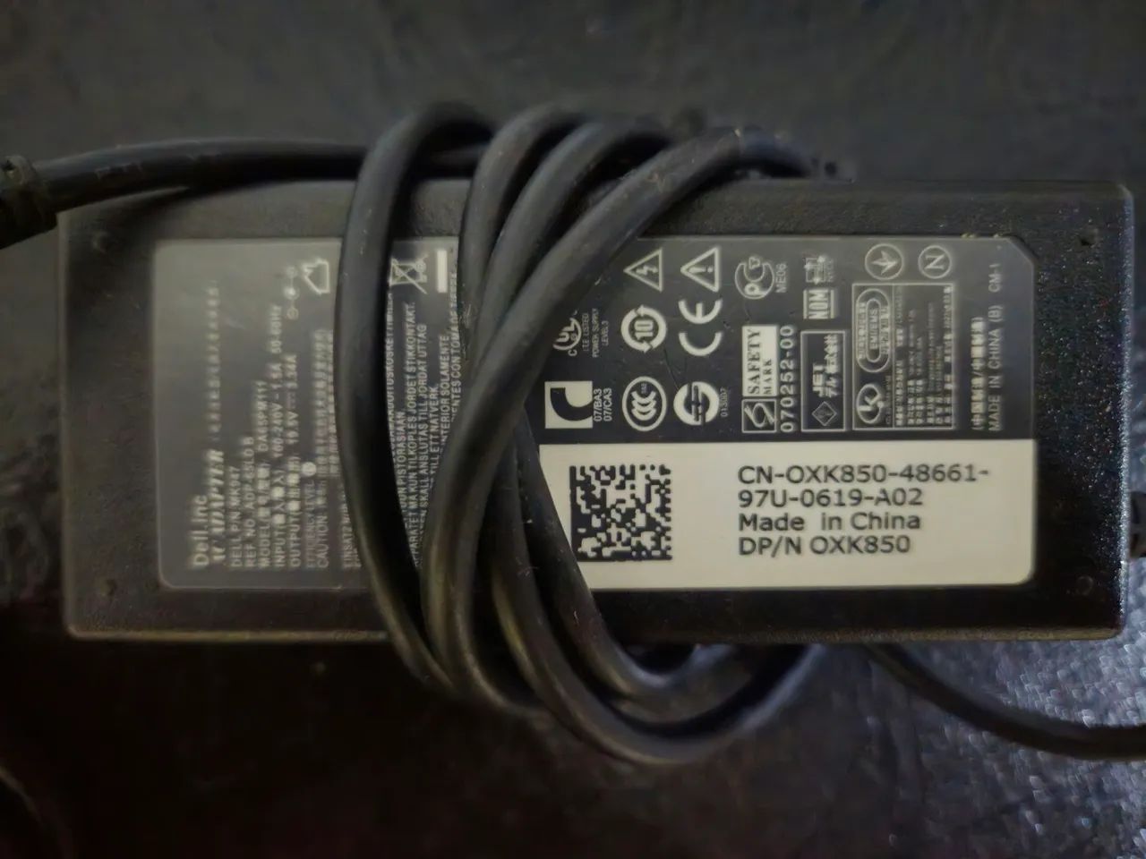 Carregador Para Dell 65w 19,5v 110-220v Plug Fino Preto - Foto 4