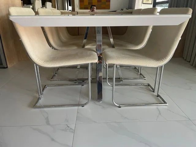 Mesa de Jantar com 6 Cadeiras