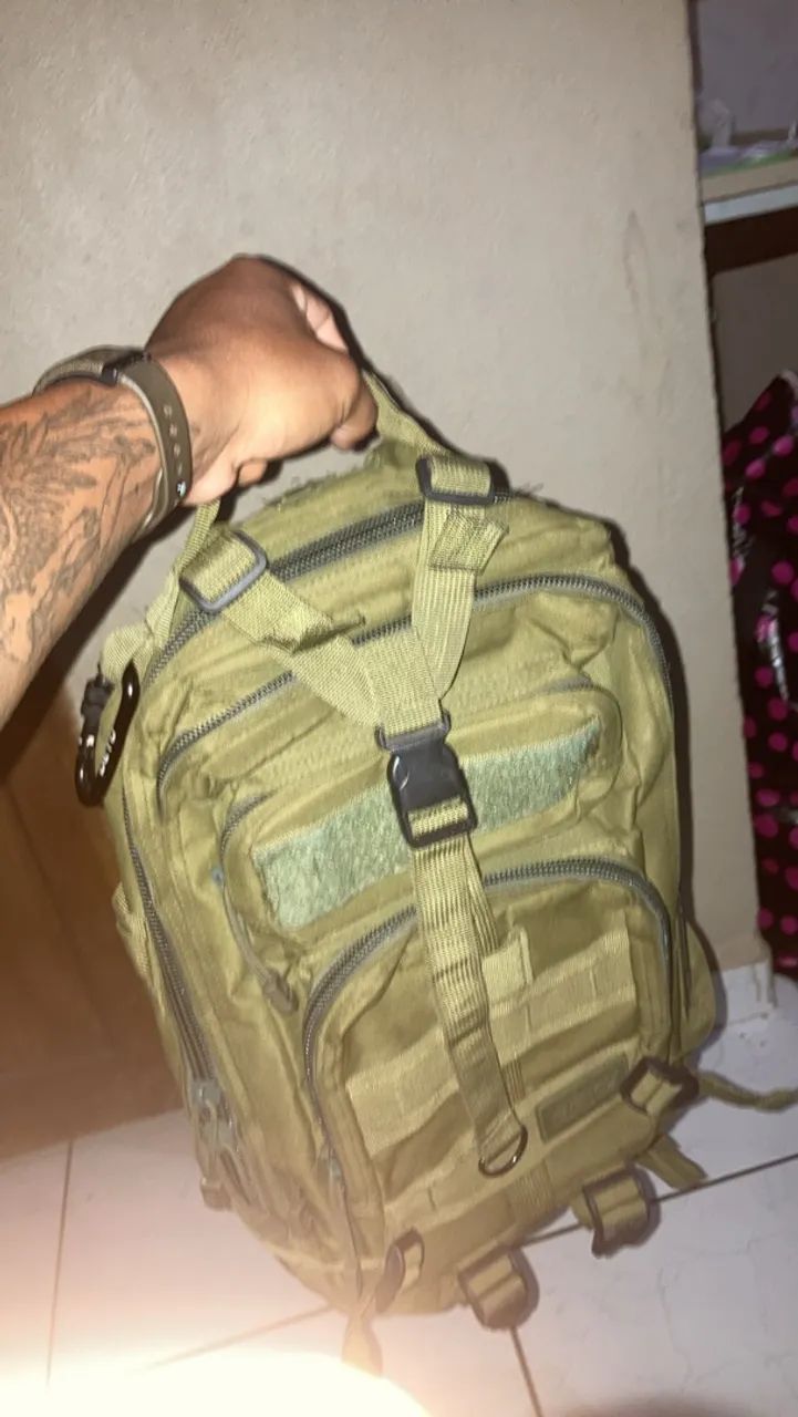 Vende se bolsa tática 30 litros  - Foto 4