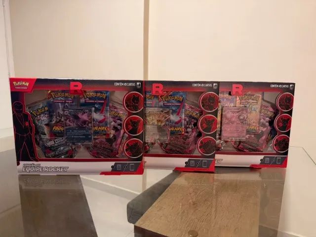 Kit box da Equipe Rocket - Persian, Nidoking e Mewtwo