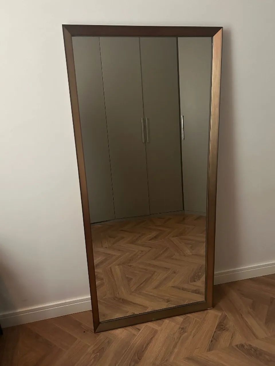 Espelho com moldura 