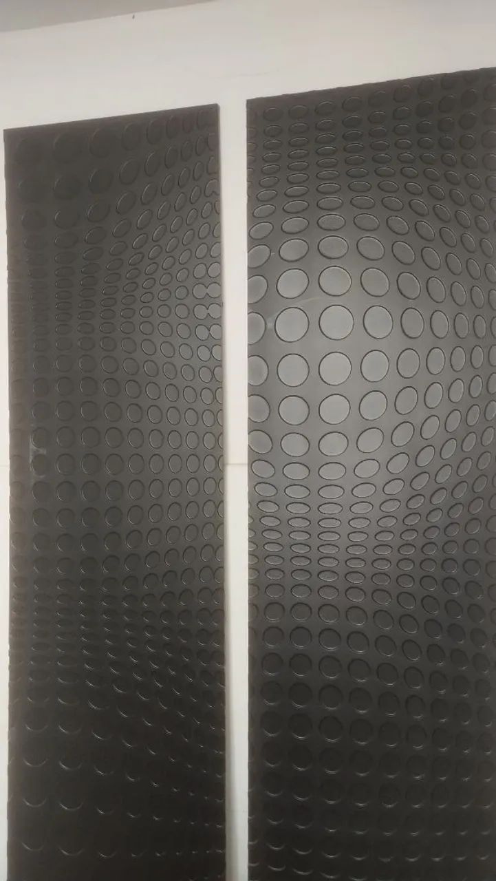 Painel MDF Decorativo 3D Moeda Preto 2,43x1,20m - Fixação Velcro - Foto 3