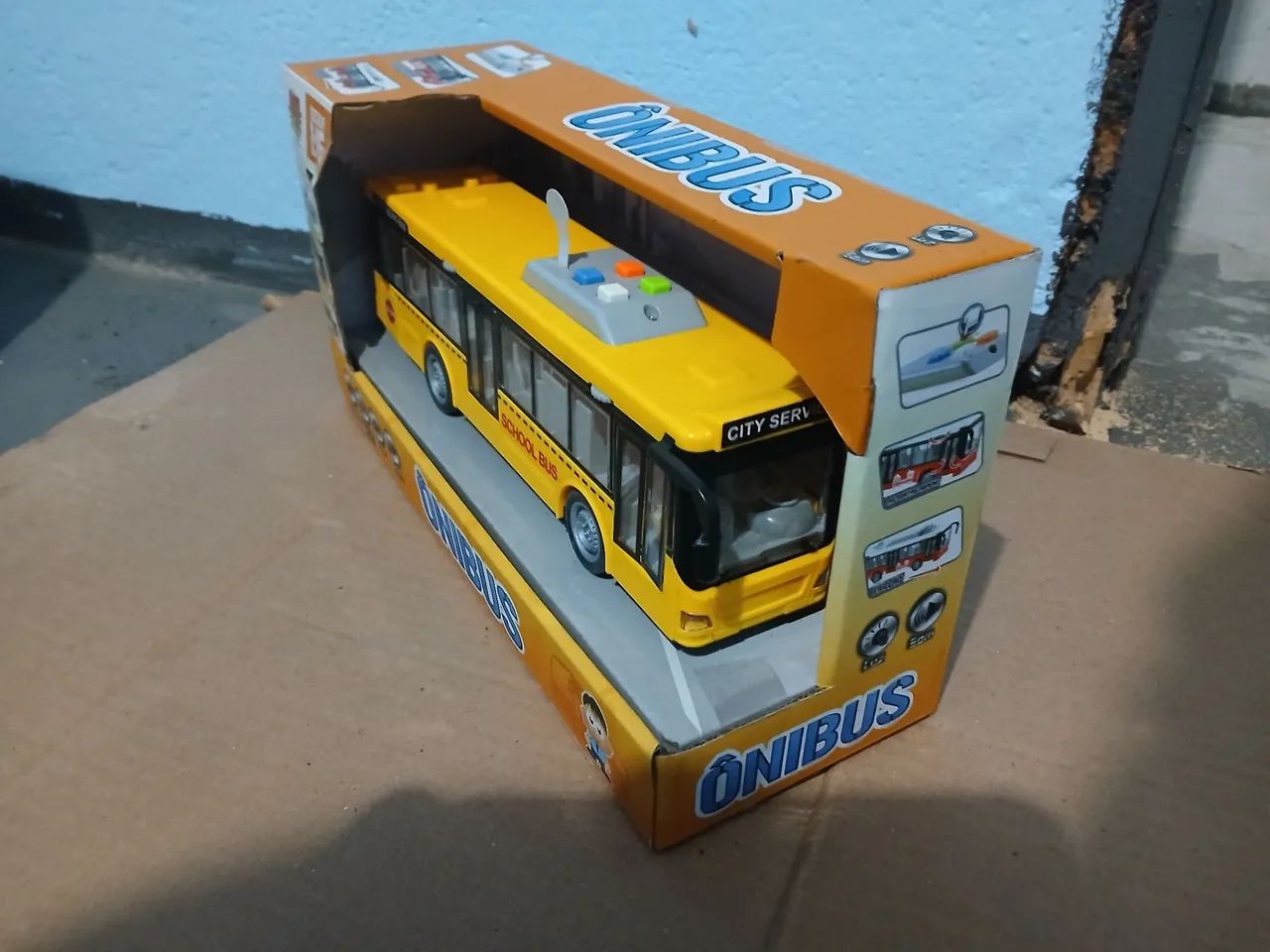 Ônibus de brinquedo  - Foto 2