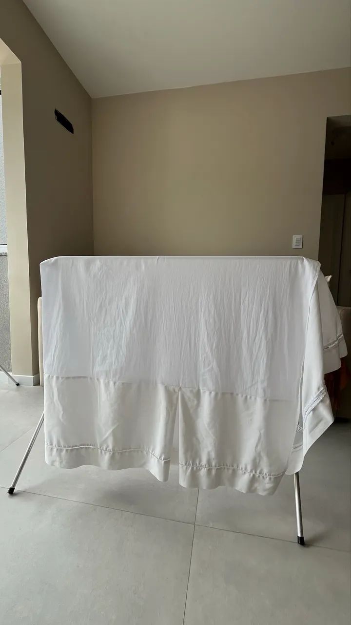 Saia para base de cama box de casal, cor branca - Foto 5