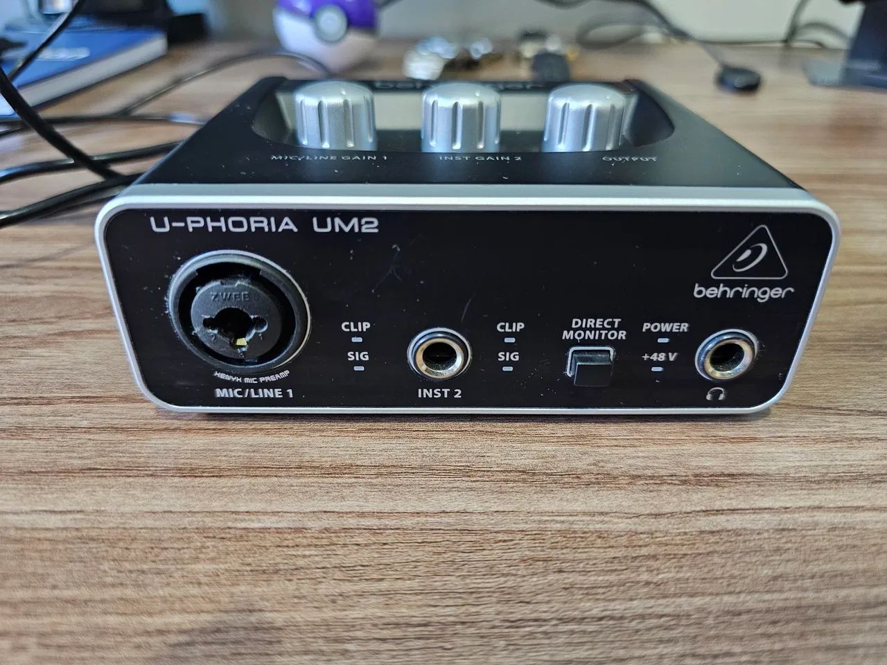 Interface de Audio Behringer Uphoria um2 - Foto 3