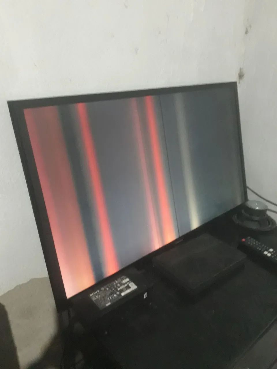 VENDO TV PRA RETIRADA PEÇAS 