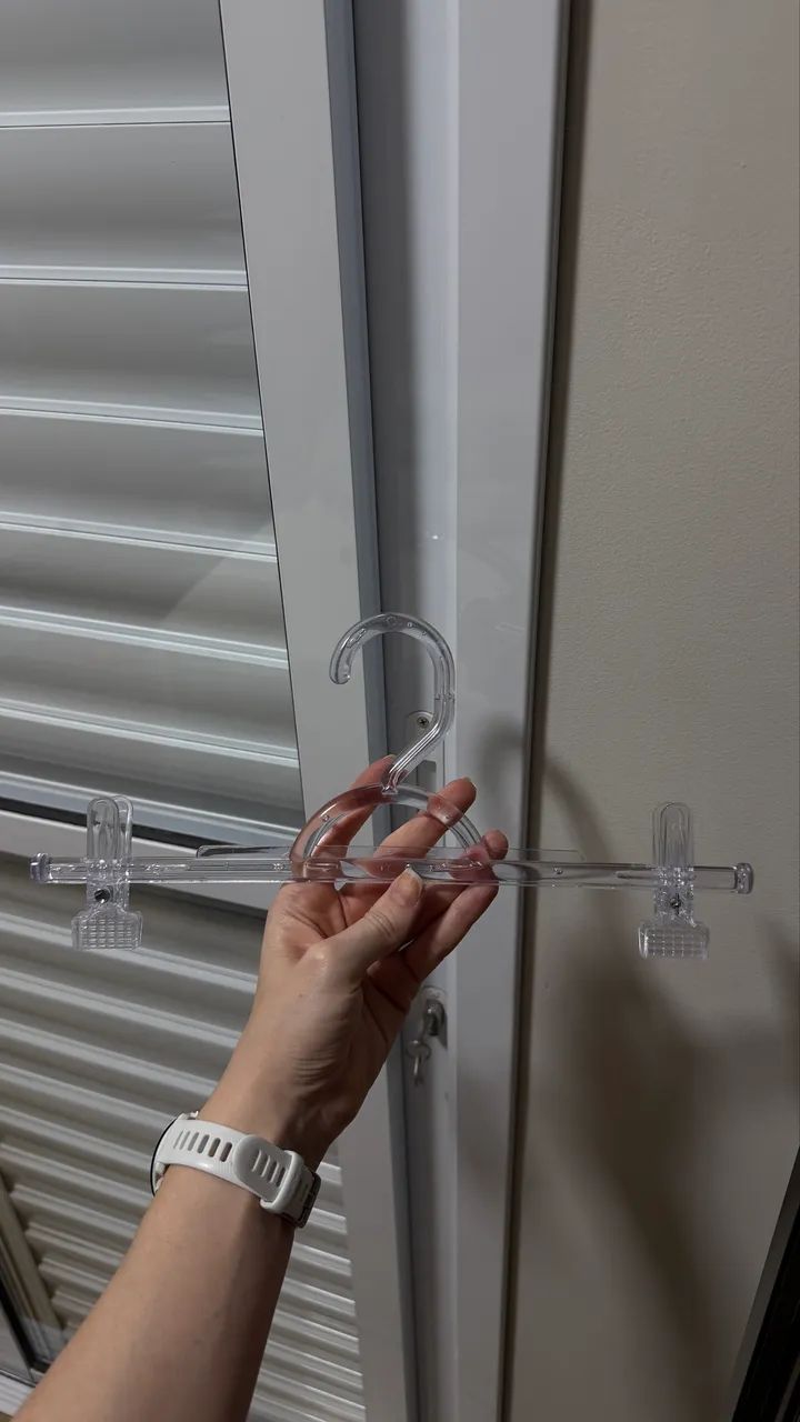 Cabides de presilha em acrílico (Kit com 10)