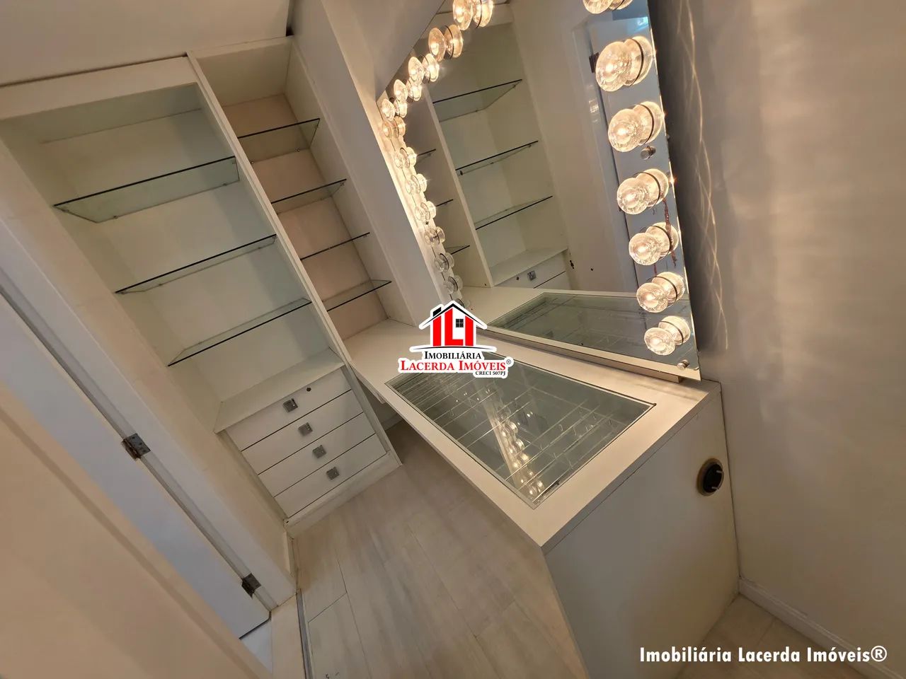 Edifício Varadas Do Rio Negro - Apartamento 3 Suítes Sendo 1 Master Com Closet E Vista - Foto 4