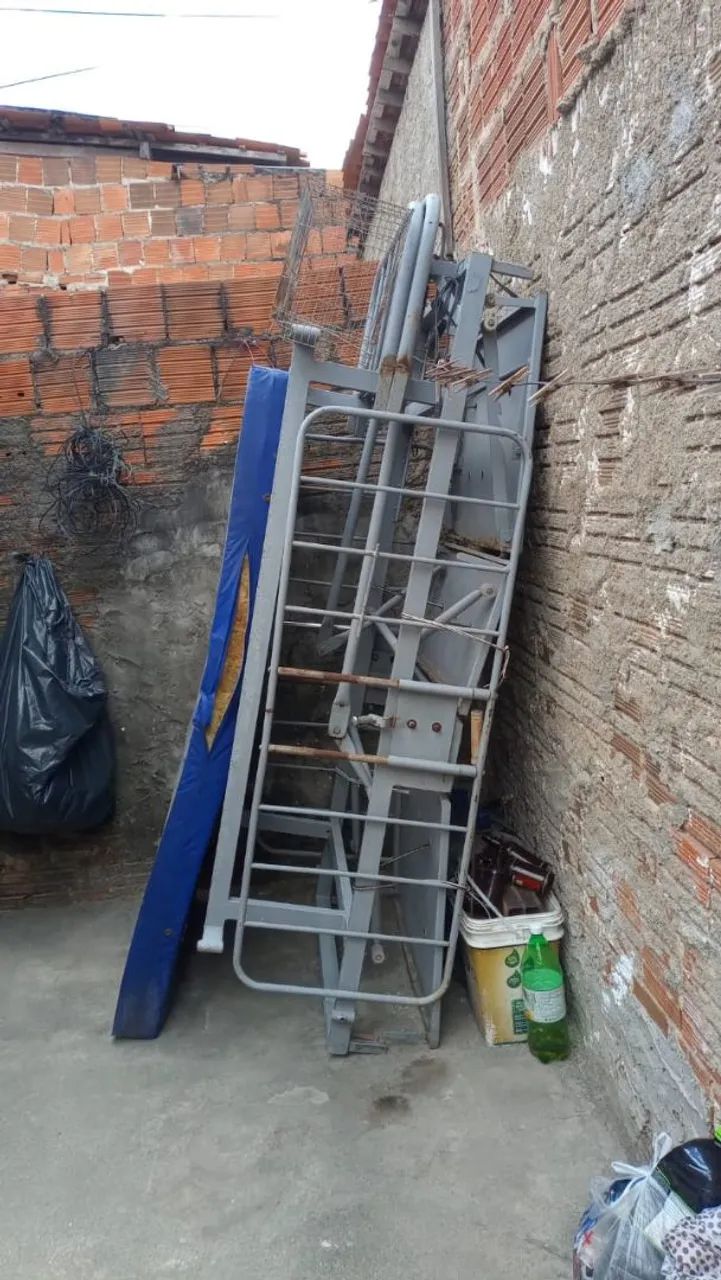 Cama hospitalar pra vender logo