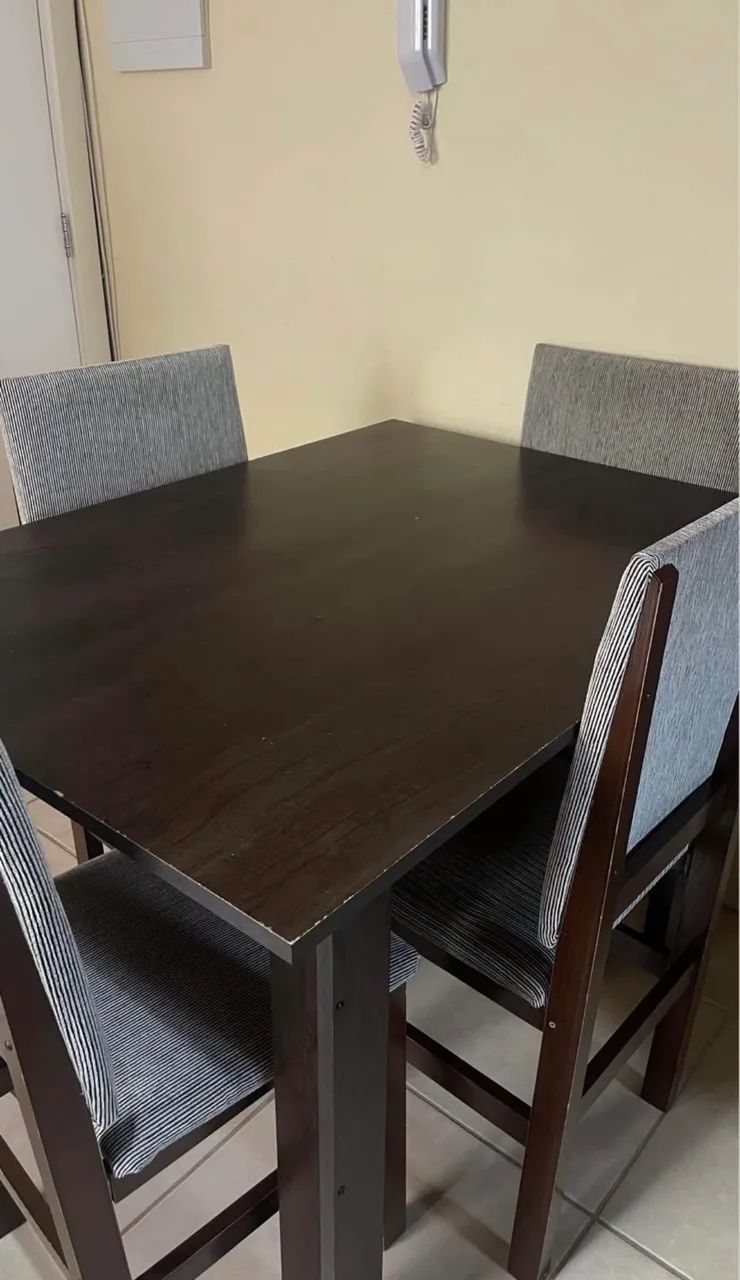 Mesa com cadeiras  - Foto 4