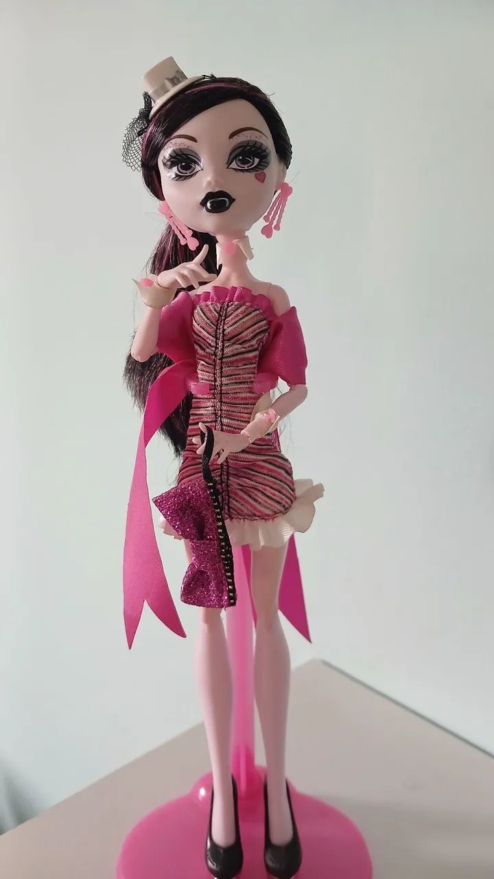 Boneca monster high draculaura dance 