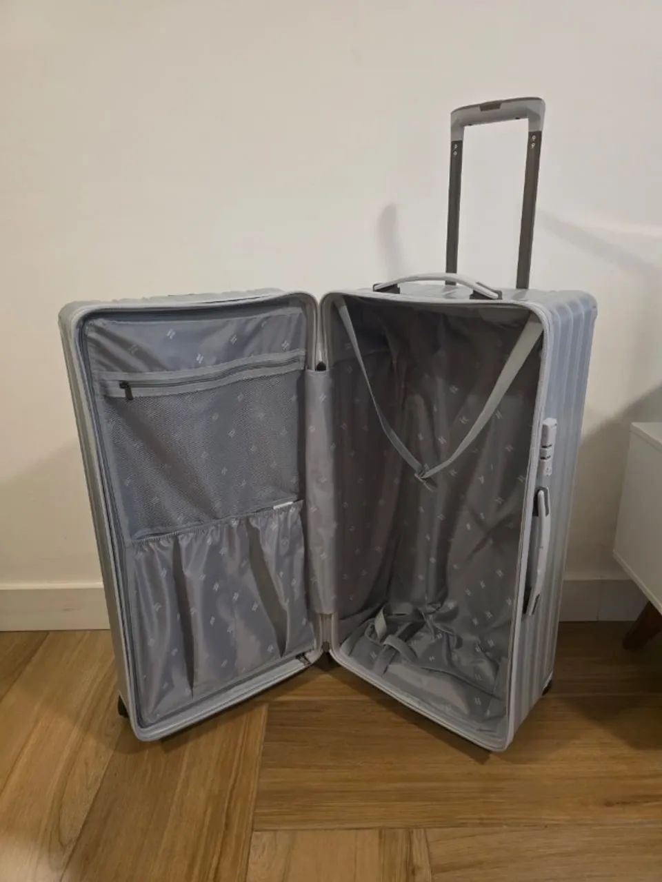 Mala de viagem rígida ABS - Prateada - Grande
