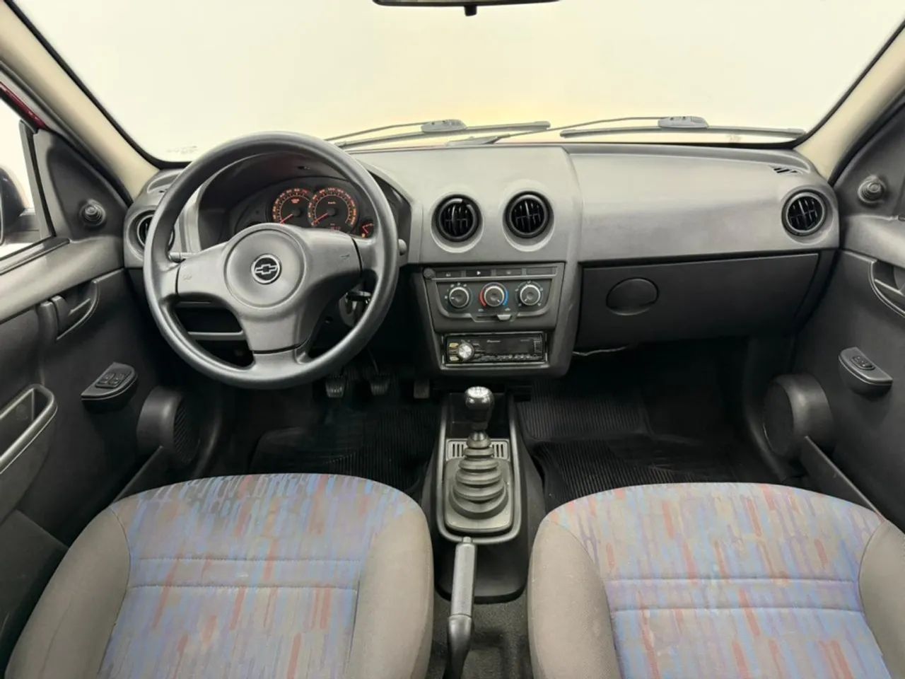 Chevrolet Celta 2010 - Foto 5