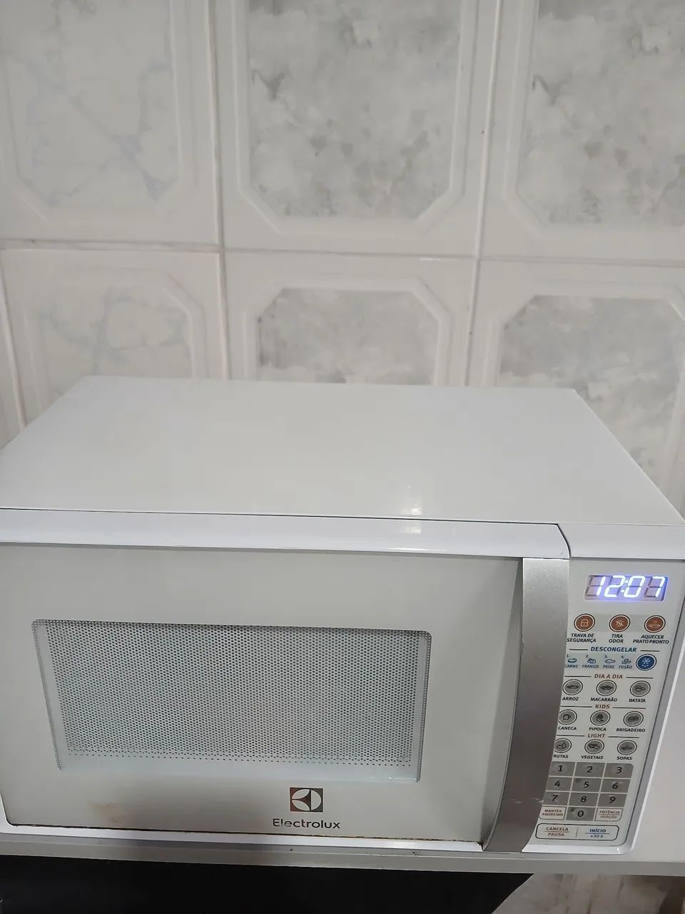 Microondas Electrolux 20l 127V  MT030 - Foto 2