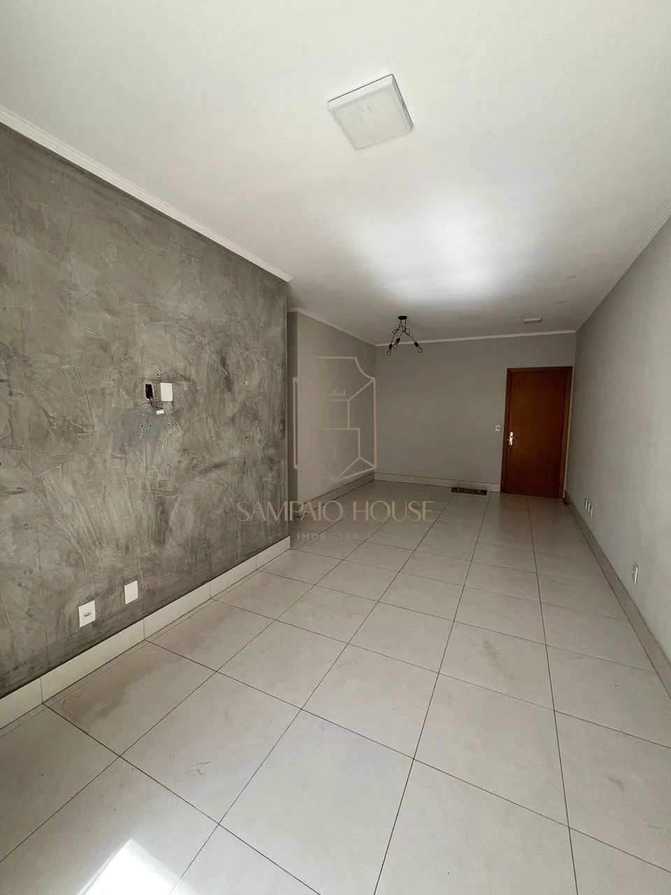 APARTAMENTO À VENDA OU ALUGUEL  EDIFÍCIO VILLA SANTANDER