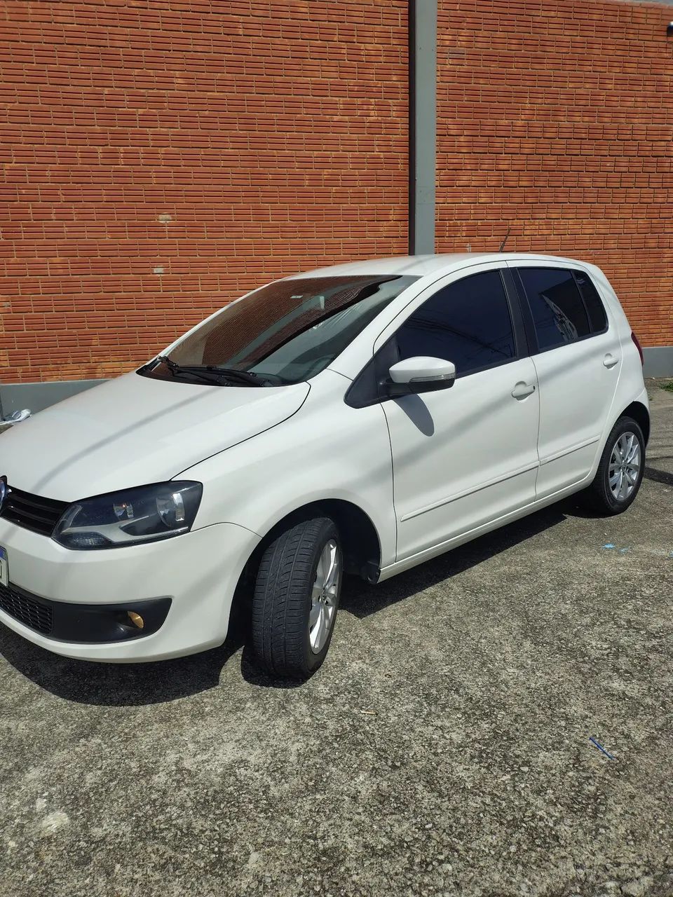 Volkswagen Fox 1.0 MI Total Flex 8V 5P 2014 - Foto 5