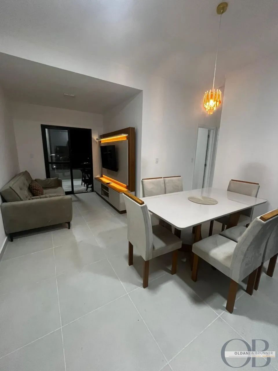APARTAMENTO NO CENTRO DE UBATUBA