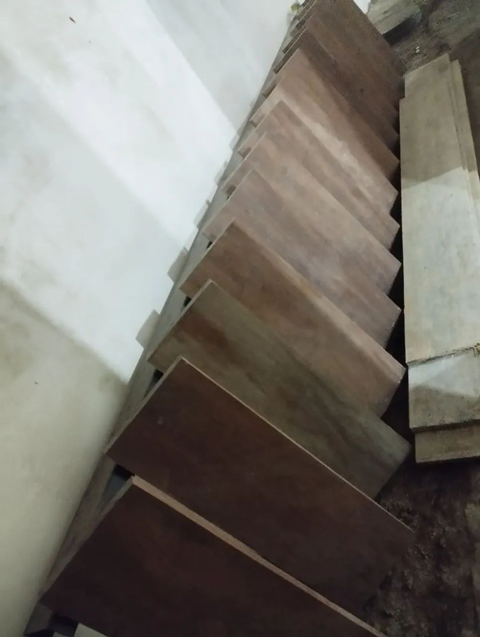 Escada474617937229271043