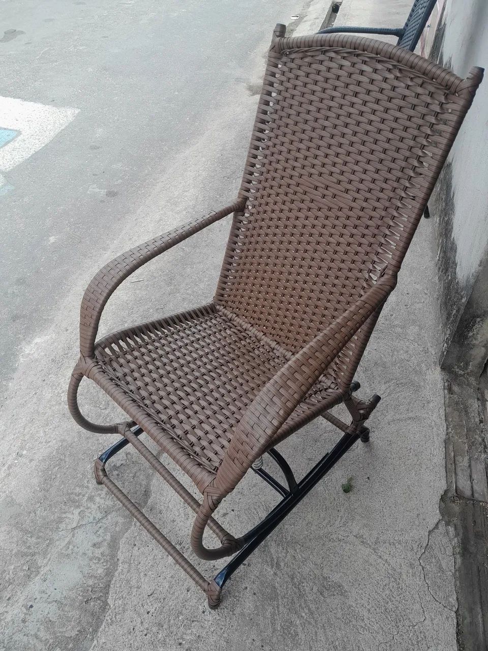 Cadeira de balanço 2 molas disponível  - Foto 5