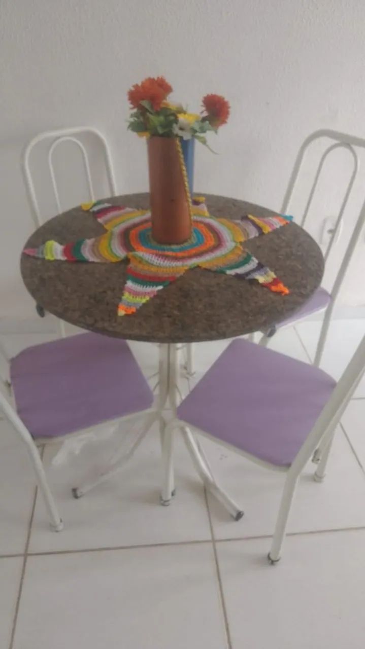 Mesa de mármore à venda!