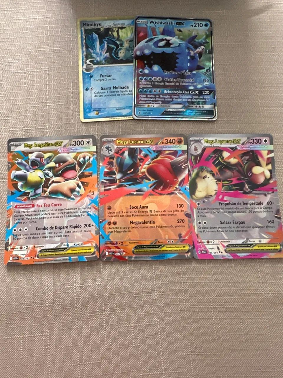 3 megaevoluções e 2 cards especiais