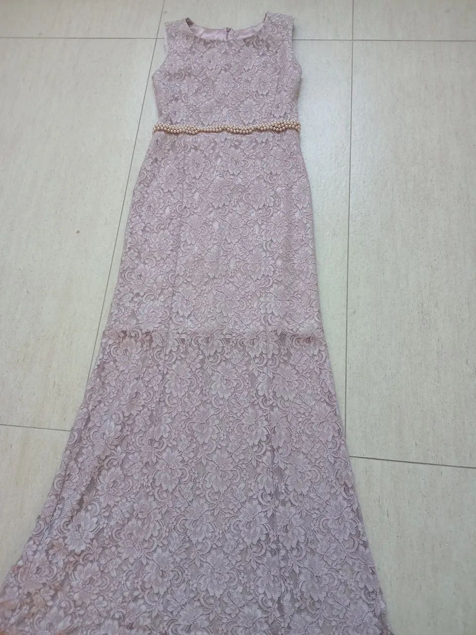 Vestido  longo  de renda para festa