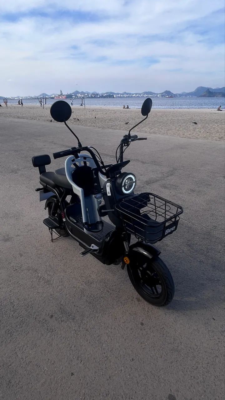 Vendo BEE MODELO U1X
