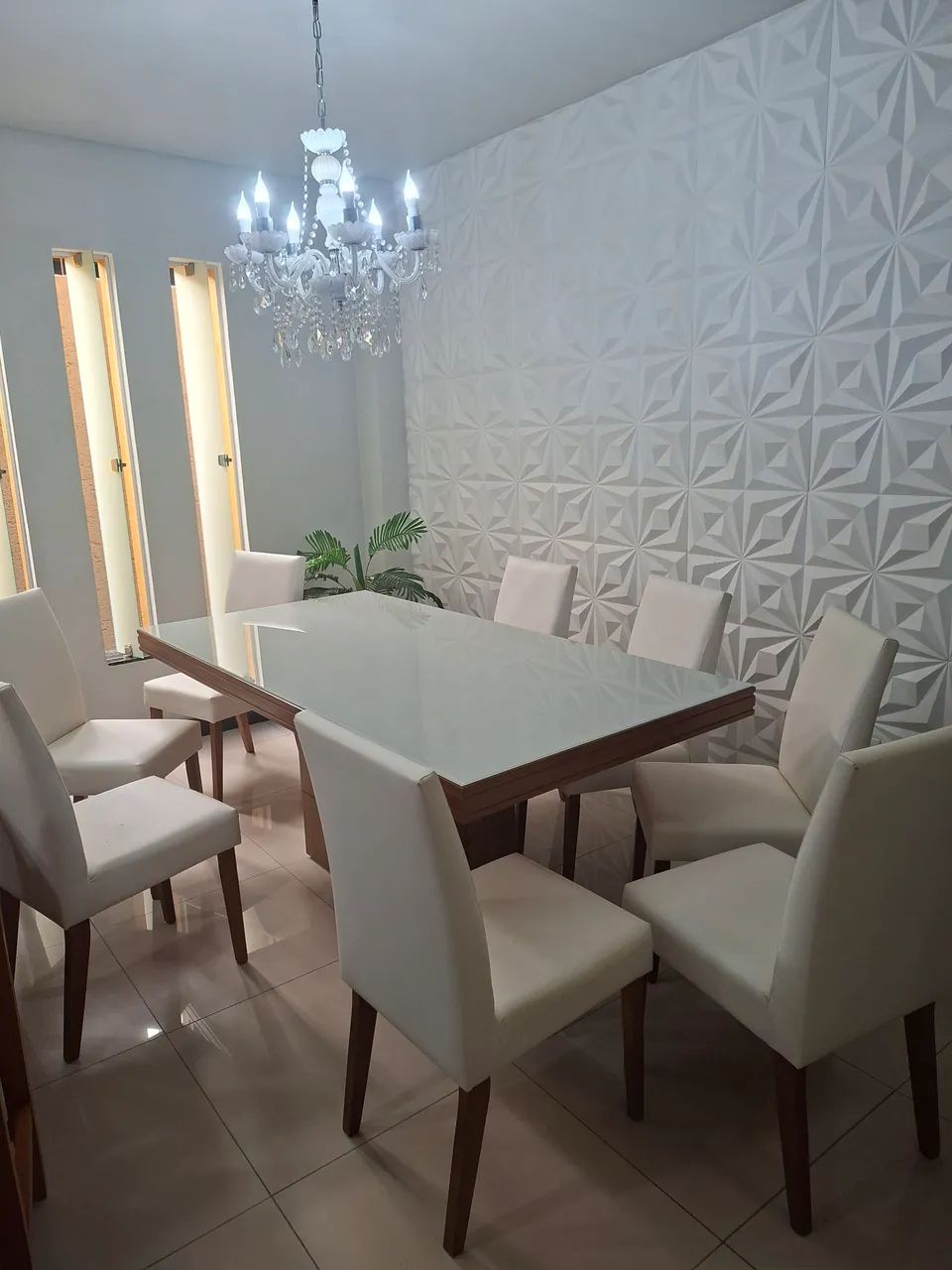 Mesa madeira imbuia com 8 cadeiras - Foto 3