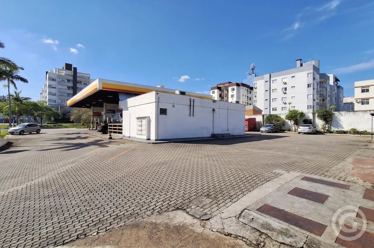 Terreno comercial em local estratégico em Florianópolis