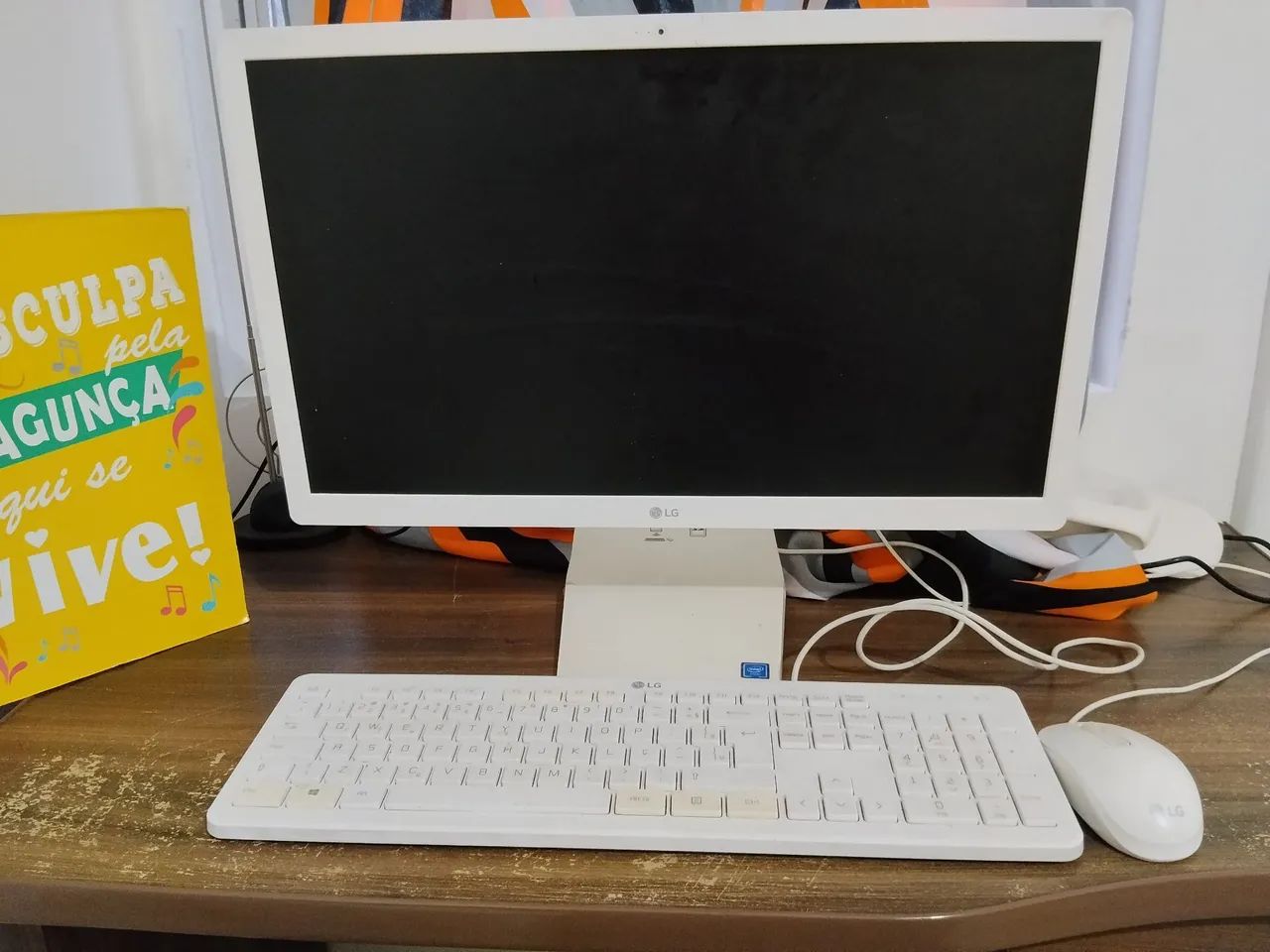 Computador all-in-one LG22v280