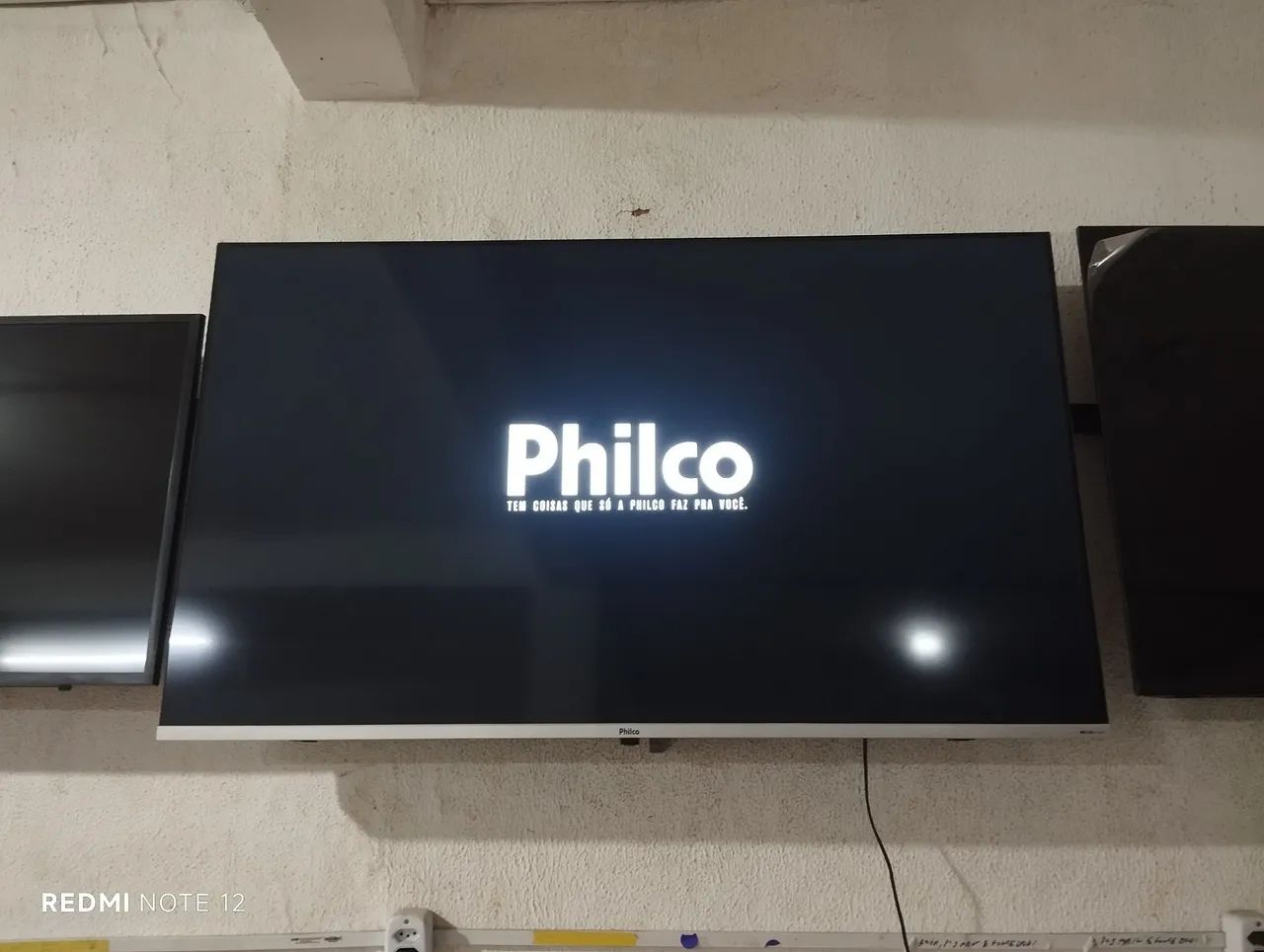 Tv da marca PHILCO  58 polegadas 4K semi-nova pra vender  - Foto 4