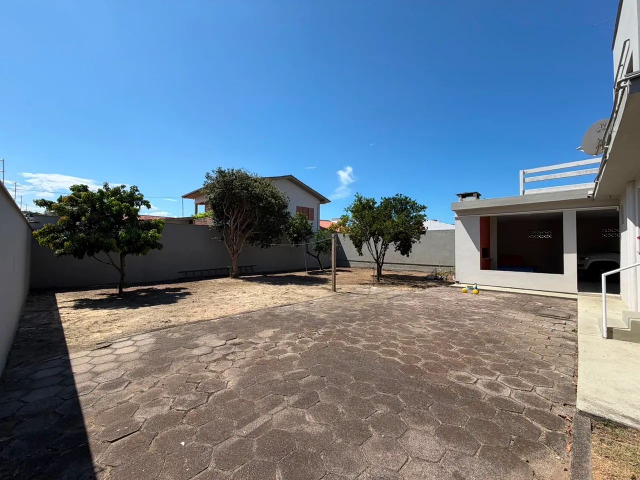 Vendo casa no Revoredo/centro com terreno de 596m2 - Foto 2