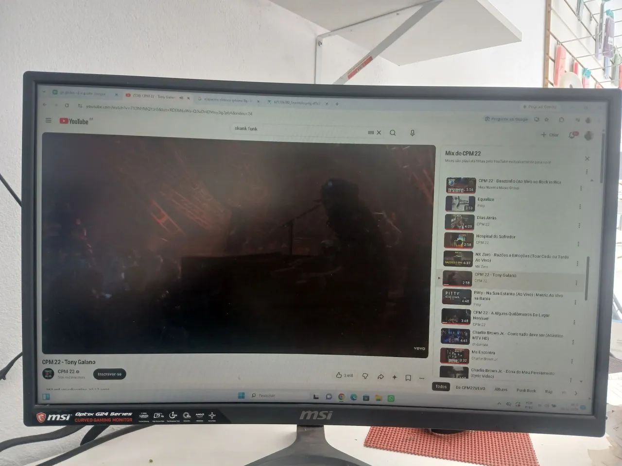Monitor gamer tela curva MSI 24 - Foto 2