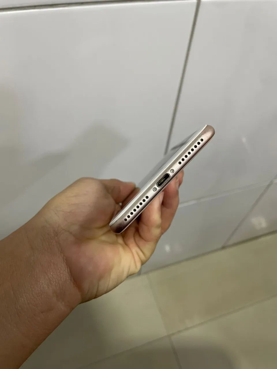 IPHONE 8 PLUS - MUITO CONSERVADO  - Foto 2